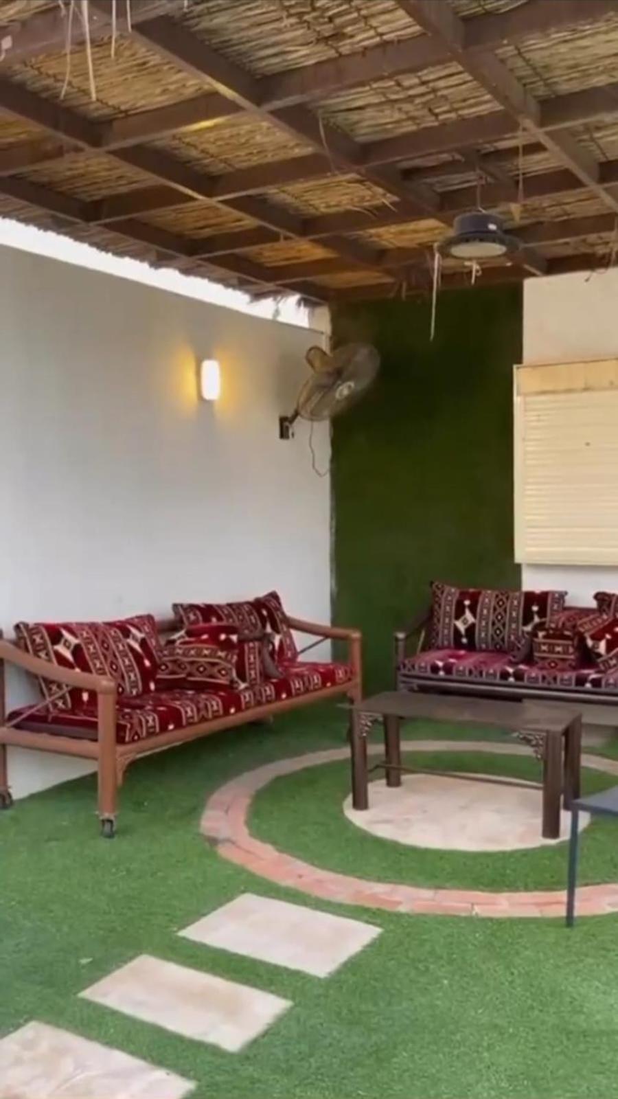 شاليهات الكوخ السويسري وأكوابارك Villa Ash Shishah Bagian luar foto