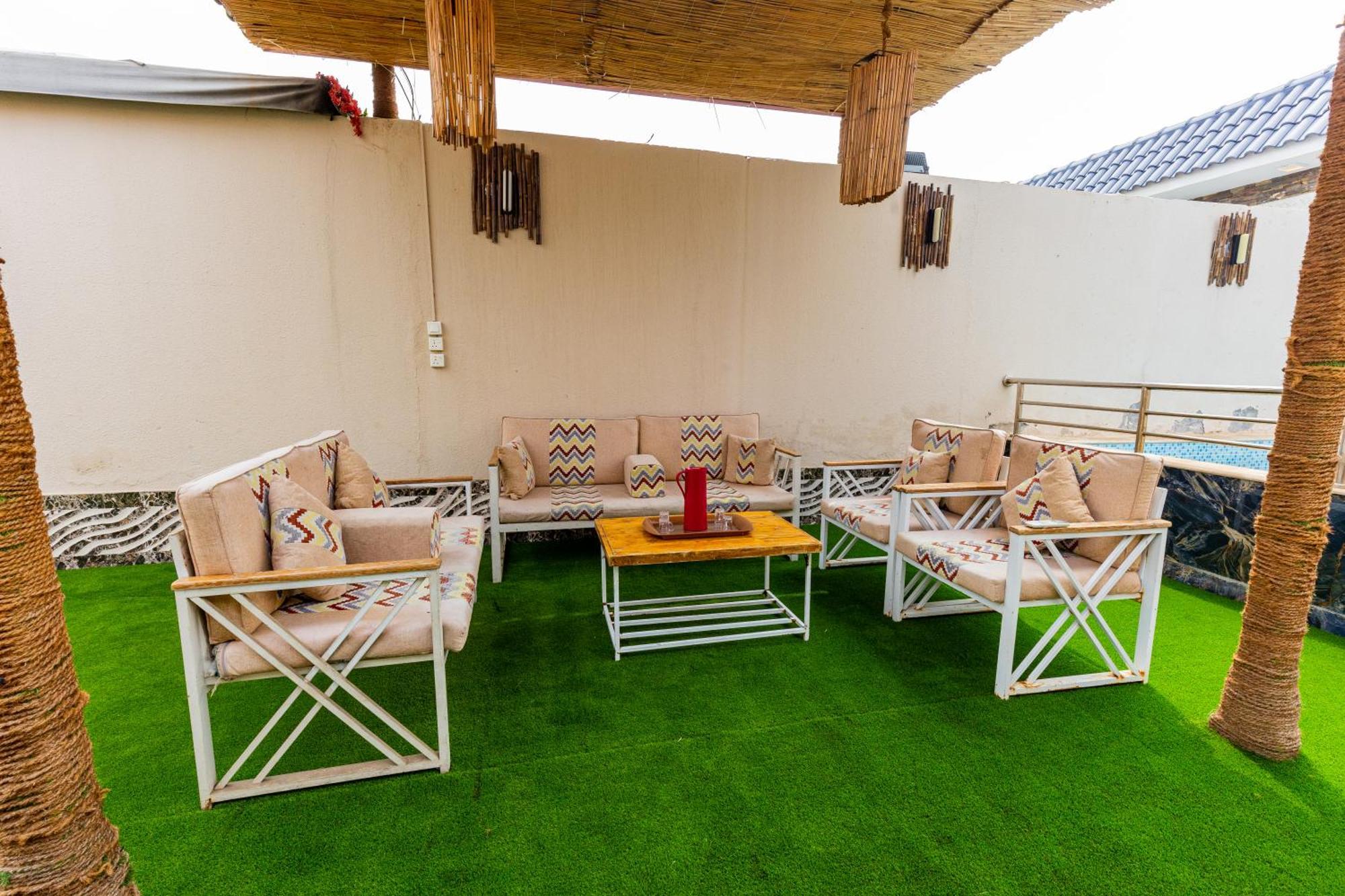 شاليهات الكوخ السويسري وأكوابارك Villa Ash Shishah Bagian luar foto