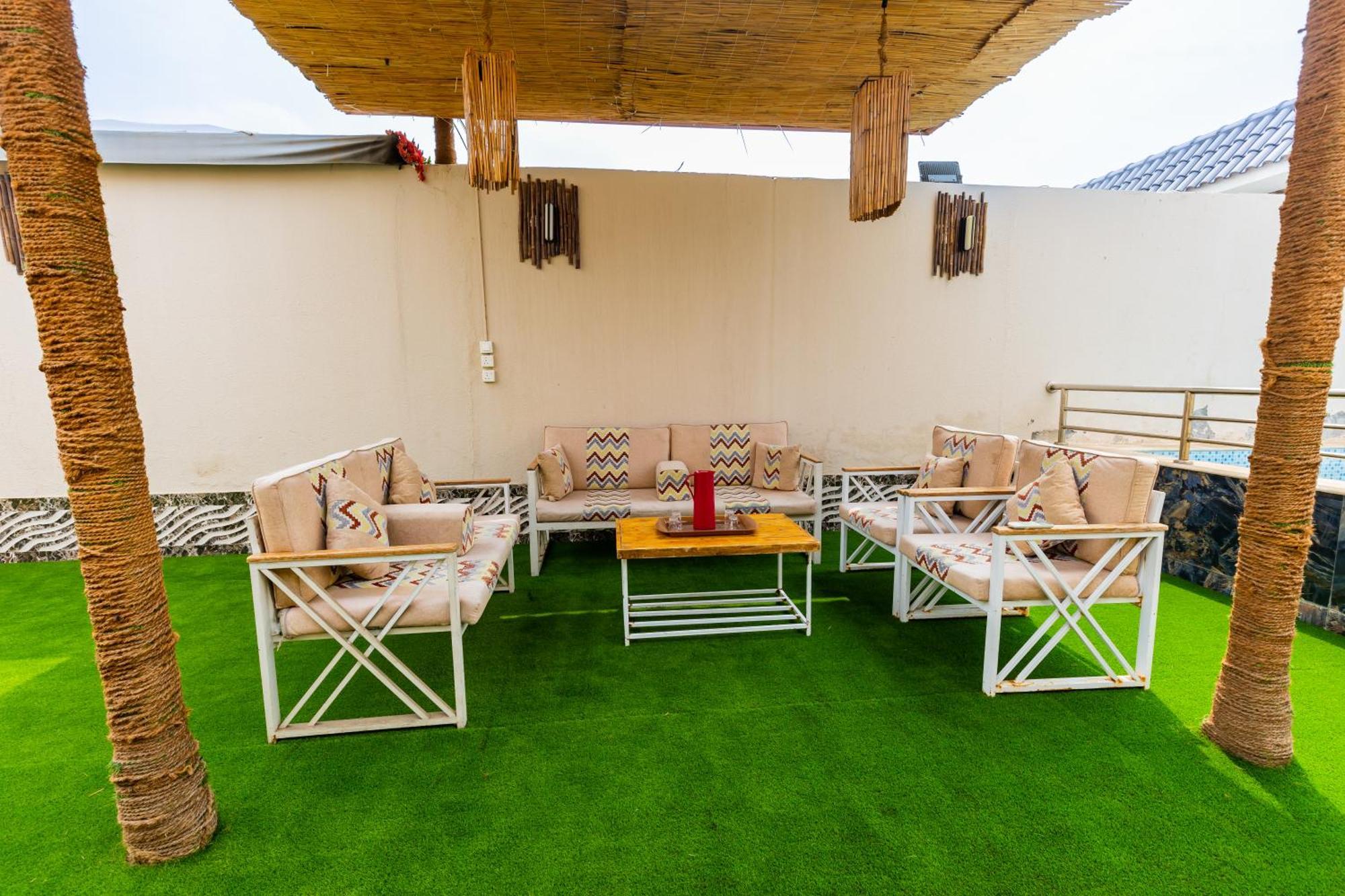 شاليهات الكوخ السويسري وأكوابارك Villa Ash Shishah Bagian luar foto
