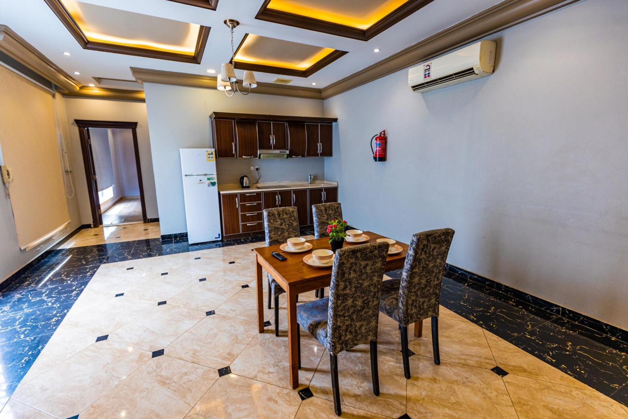 شاليهات الكوخ السويسري وأكوابارك Villa Ash Shishah Bagian luar foto