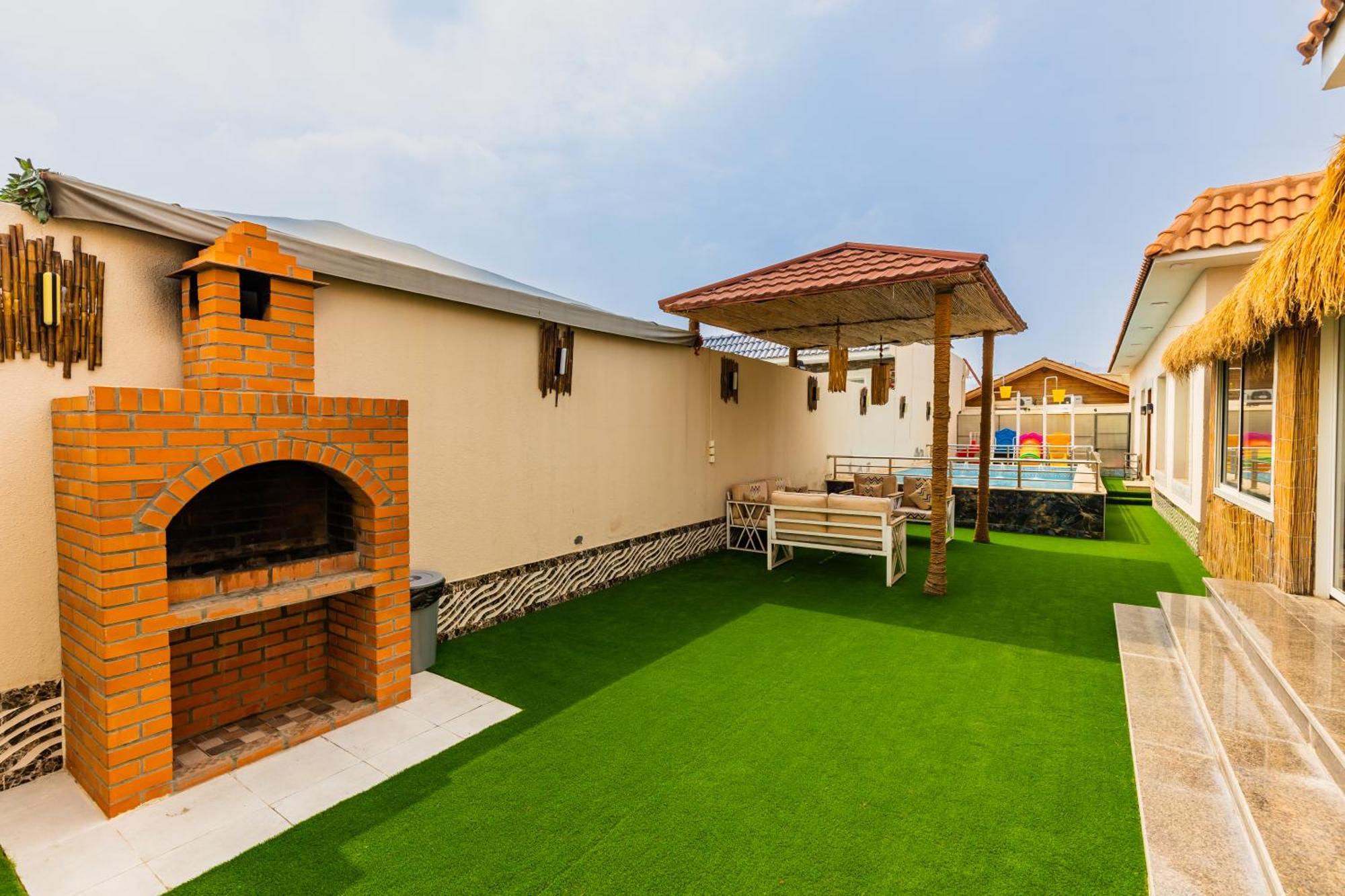 شاليهات الكوخ السويسري وأكوابارك Villa Ash Shishah Bagian luar foto